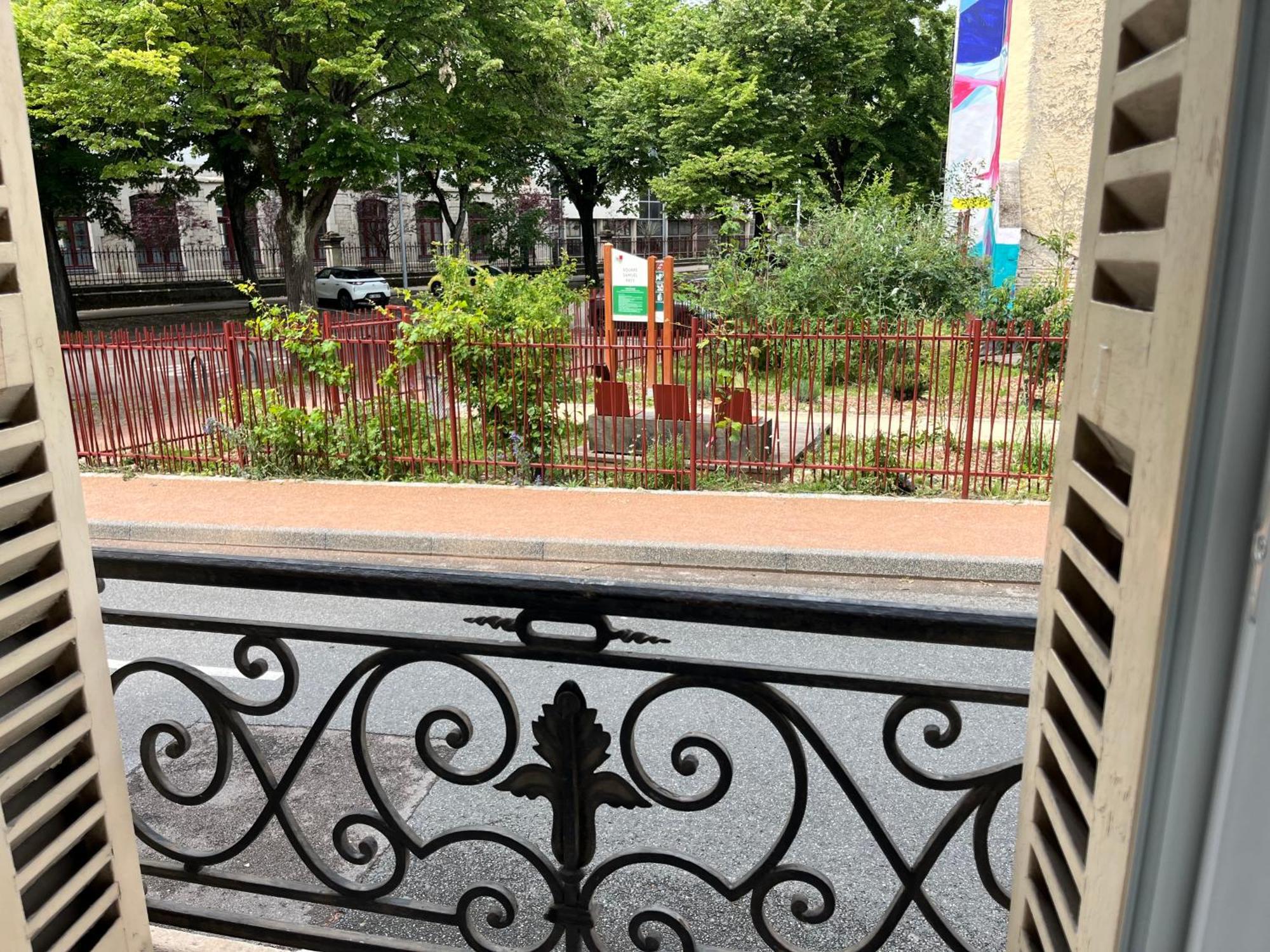 Ca Se Passe Ici Dijon Exterior foto